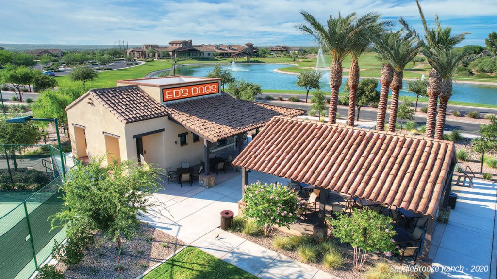 Ed's Dogs casual dining for active adults at SaddleBrooke Ranch just north of Tucson Arizona