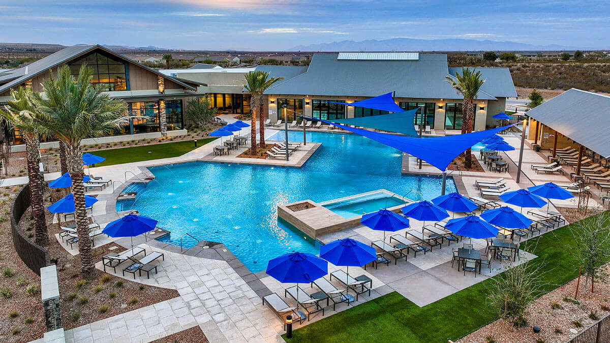 QC-CanyonClubPool