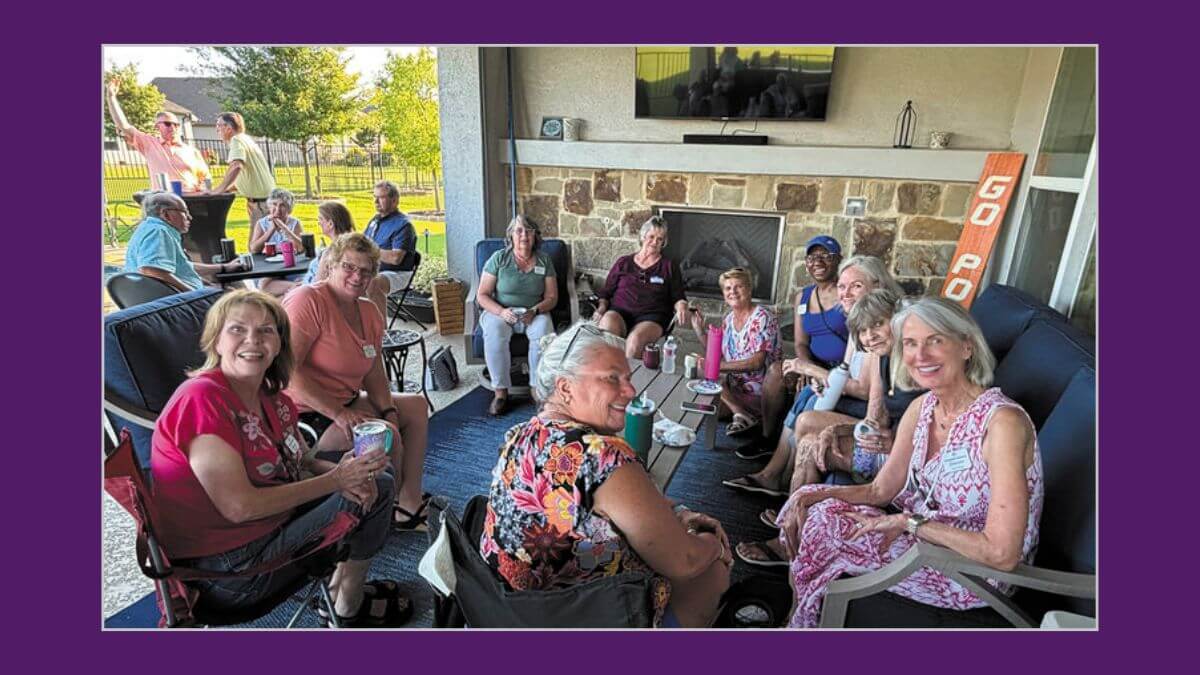 The Robson Ranch Texas Westside neighborhood group (Robson Unit 28) make neighborly connections